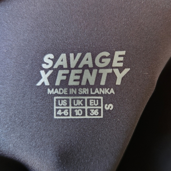 Savage X Fenty By Rihanna Black High-Waisted Performance Leggings Size S - Picture 8 of 8